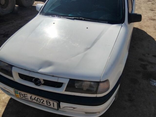 Белый Опель Вектра, объемом двигателя 2 л и пробегом 40 тыс. км за 1600 $, фото 1 на Automoto.ua
