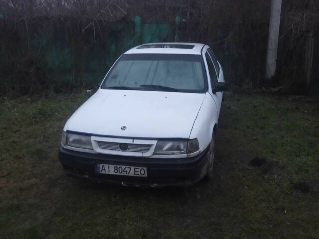 Білий Опель Вектра, об'ємом двигуна 1.8 л та пробігом 223 тис. км за 687 $, фото 1 на Automoto.ua