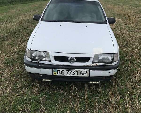 Білий Опель Вектра, об'ємом двигуна 0 л та пробігом 330 тис. км за 1500 $, фото 1 на Automoto.ua