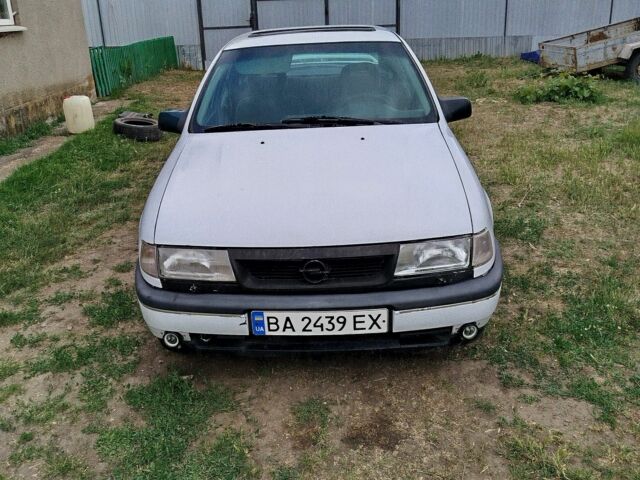 Белый Опель Вектра, объемом двигателя 1.8 л и пробегом 2 тыс. км за 1400 $, фото 1 на Automoto.ua