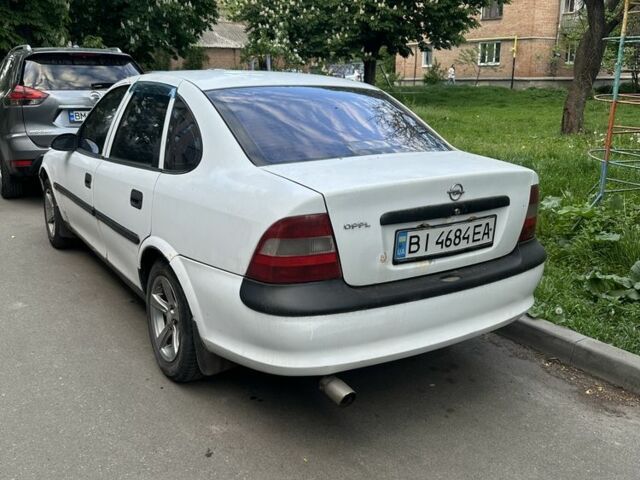 Белый Опель Вектра, объемом двигателя 1.6 л и пробегом 200 тыс. км за 1350 $, фото 1 на Automoto.ua