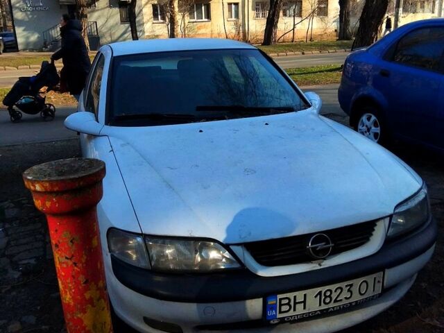 Белый Опель Вектра, объемом двигателя 1.6 л и пробегом 0 тыс. км за 1700 $, фото 1 на Automoto.ua