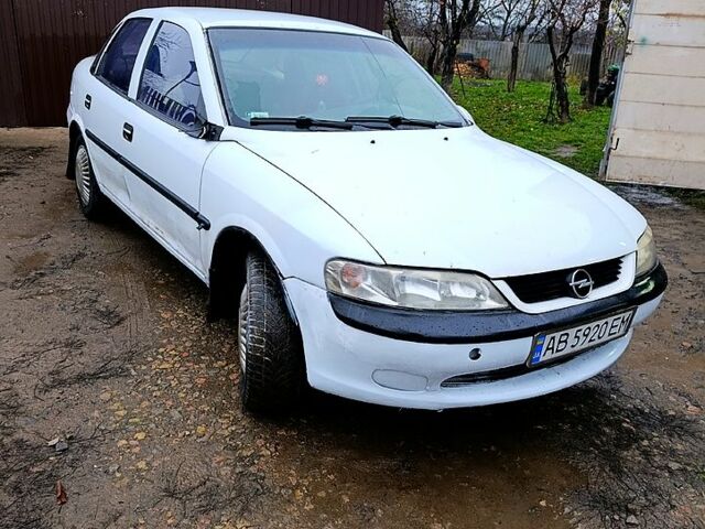 Білий Опель Вектра, об'ємом двигуна 2 л та пробігом 0 тис. км за 1650 $, фото 1 на Automoto.ua