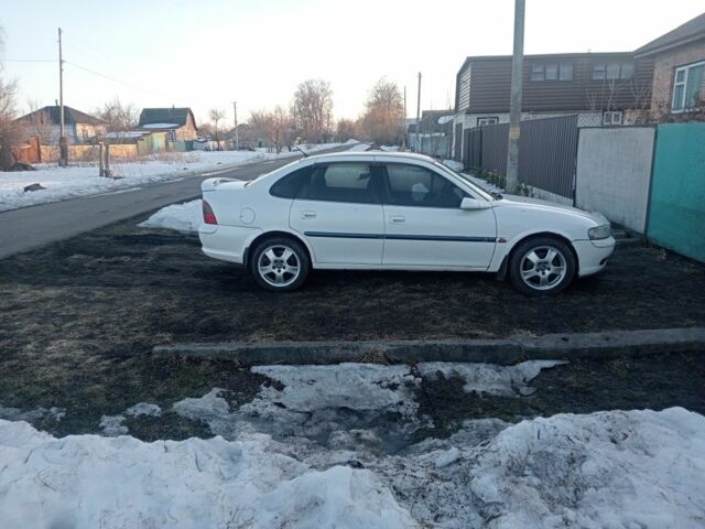 Білий Опель Вектра, об'ємом двигуна 3 л та пробігом 357 тис. км за 1700 $, фото 1 на Automoto.ua