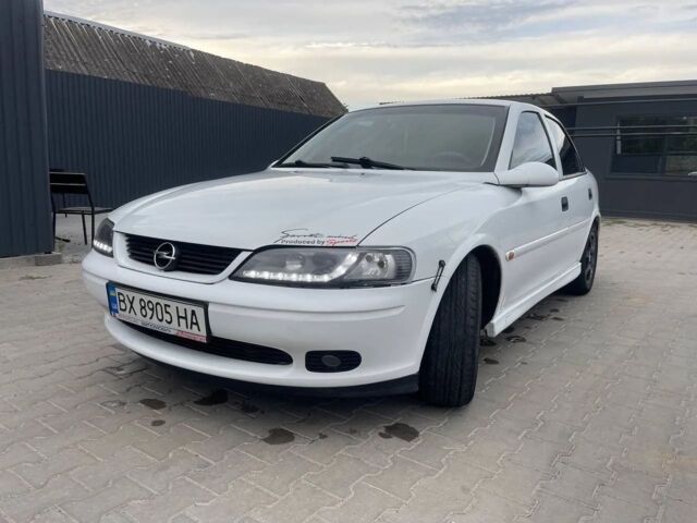 Білий Опель Вектра, об'ємом двигуна 1.8 л та пробігом 0 тис. км за 2699 $, фото 1 на Automoto.ua