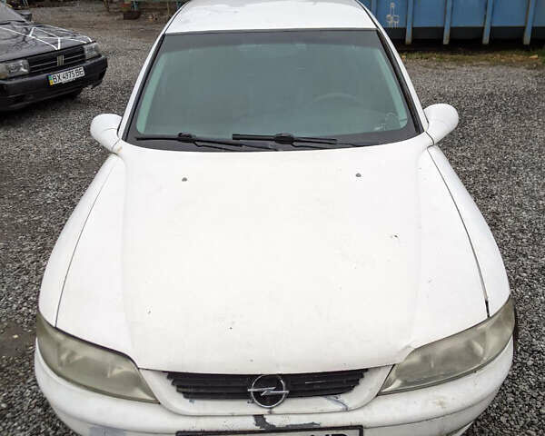 Білий Опель Вектра, об'ємом двигуна 1.8 л та пробігом 308 тис. км за 1400 $, фото 1 на Automoto.ua