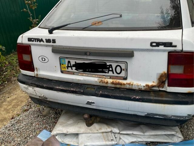 Белый Опель Вектра, объемом двигателя 0 л и пробегом 3 тыс. км за 480 $, фото 1 на Automoto.ua