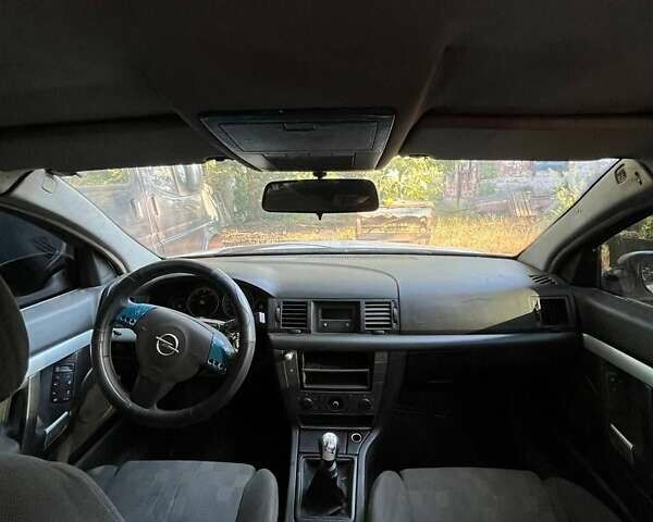 Белый Опель Вектра, объемом двигателя 0 л и пробегом 350 тыс. км за 1100 $, фото 1 на Automoto.ua