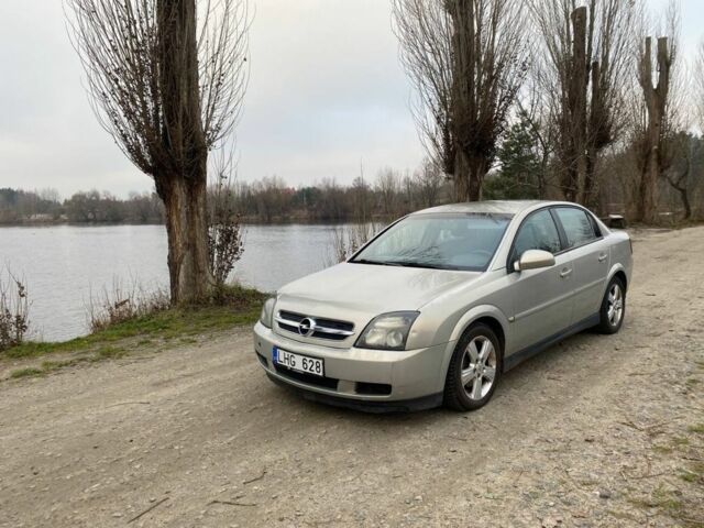 Білий Опель Вектра, об'ємом двигуна 1.9 л та пробігом 239 тис. км за 1799 $, фото 1 на Automoto.ua