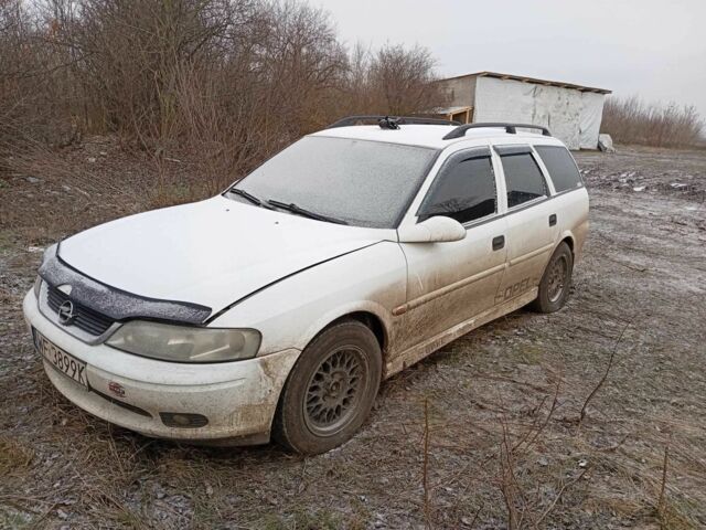 Білий Опель Вектра, об'ємом двигуна 2 л та пробігом 430 тис. км за 930 $, фото 1 на Automoto.ua