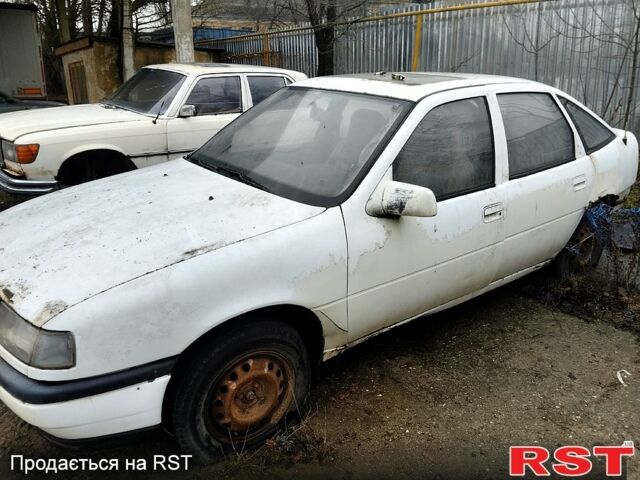 Білий Опель Вектра, об'ємом двигуна 2 л та пробігом 222 тис. км за 370 $, фото 1 на Automoto.ua