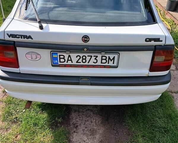 Белый Опель Вектра, объемом двигателя 1.8 л и пробегом 370 тыс. км за 2500 $, фото 1 на Automoto.ua