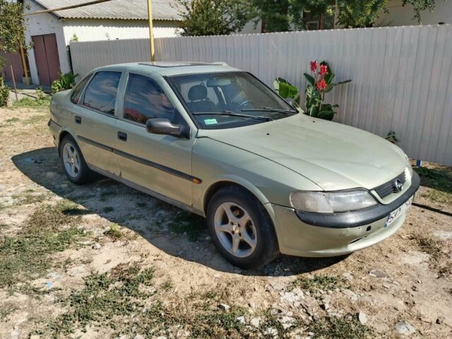 Бежевий Опель Вектра, об'ємом двигуна 1.6 л та пробігом 33 тис. км за 550 $, фото 1 на Automoto.ua