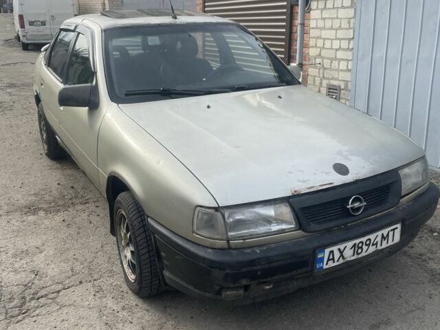 Бежевый Опель Вектра, объемом двигателя 2 л и пробегом 100 тыс. км за 599 $, фото 1 на Automoto.ua