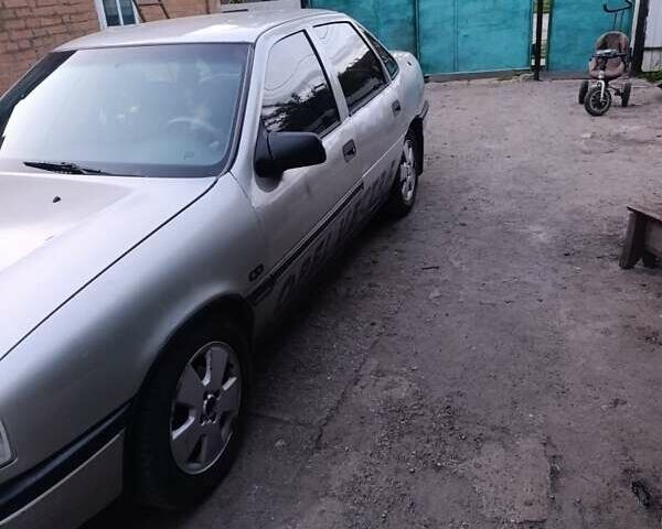 Бежевый Опель Вектра, объемом двигателя 2 л и пробегом 368 тыс. км за 1800 $, фото 1 на Automoto.ua