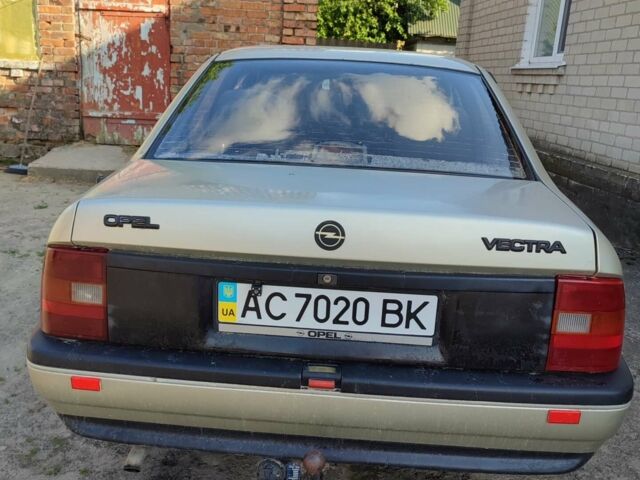 Бежевий Опель Вектра, об'ємом двигуна 2 л та пробігом 245 тис. км за 1450 $, фото 1 на Automoto.ua