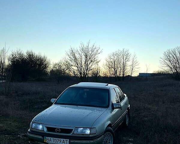 Бежевый Опель Вектра, объемом двигателя 2.5 л и пробегом 77 тыс. км за 1100 $, фото 1 на Automoto.ua