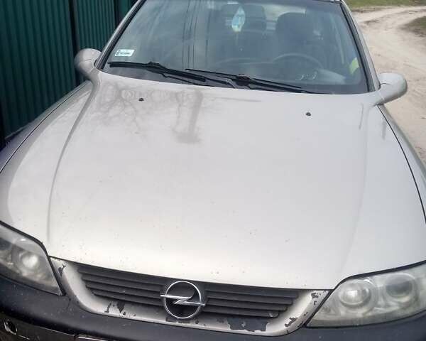 Бежевый Опель Вектра, объемом двигателя 1.6 л и пробегом 340 тыс. км за 2000 $, фото 1 на Automoto.ua