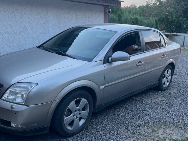 Бежевий Опель Вектра, об'ємом двигуна 1.8 л та пробігом 247 тис. км за 3100 $, фото 1 на Automoto.ua