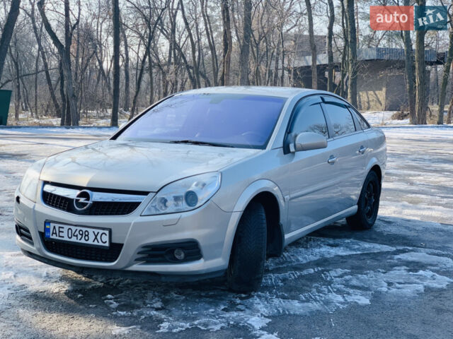 Бежевый Опель Вектра, объемом двигателя 2.2 л и пробегом 226 тыс. км за 6600 $, фото 1 на Automoto.ua