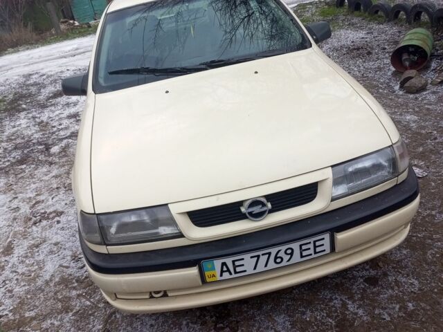 Бежевый Опель Вектра, объемом двигателя 1.7 л и пробегом 284 тыс. км за 2200 $, фото 1 на Automoto.ua