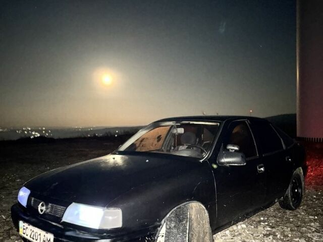 Черный Опель Вектра, объемом двигателя 1.6 л и пробегом 317 тыс. км за 500 $, фото 1 на Automoto.ua