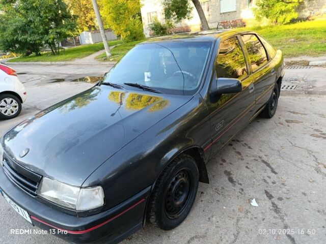 Черный Опель Вектра, объемом двигателя 2 л и пробегом 43 тыс. км за 1086 $, фото 1 на Automoto.ua