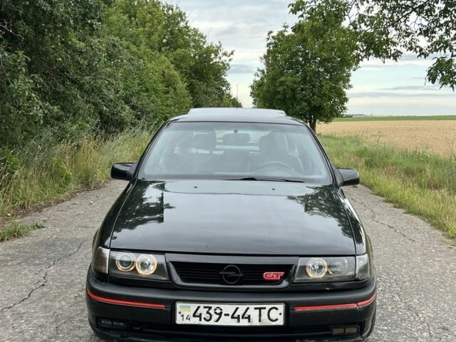 Чорний Опель Вектра, об'ємом двигуна 2 л та пробігом 1 тис. км за 2000 $, фото 1 на Automoto.ua
