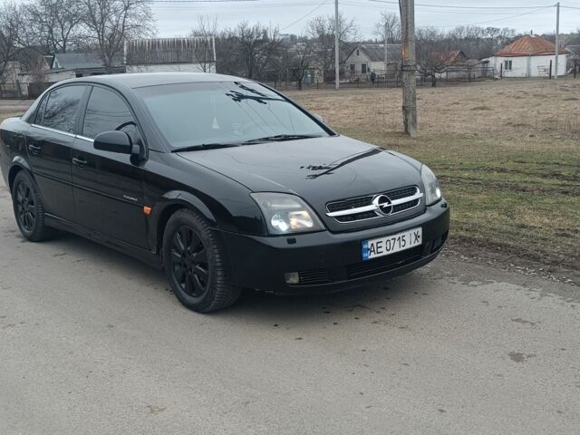 Черный Опель Вектра, объемом двигателя 2.2 л и пробегом 250 тыс. км за 3800 $, фото 1 на Automoto.ua