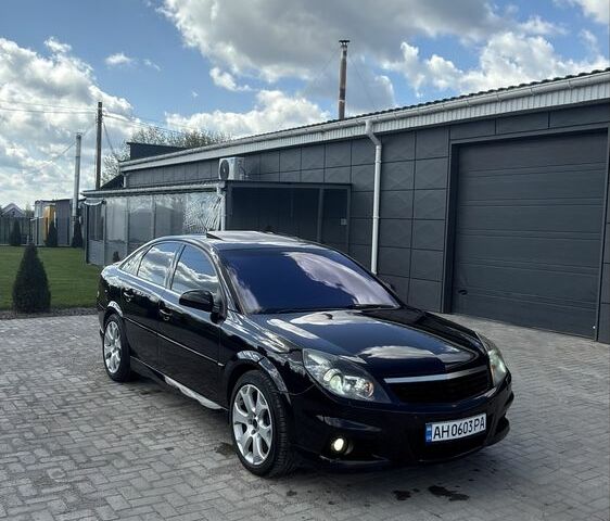 Черный Опель Вектра, объемом двигателя 2.8 л и пробегом 170 тыс. км за 7800 $, фото 1 на Automoto.ua