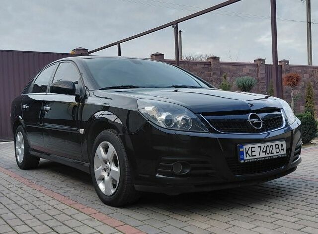 Чорний Опель Вектра, об'ємом двигуна 2.2 л та пробігом 138 тис. км за 5990 $, фото 1 на Automoto.ua