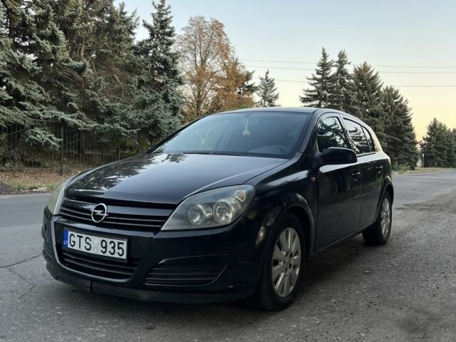 Черный Опель Вектра, объемом двигателя 0 л и пробегом 200 тыс. км за 2800 $, фото 1 на Automoto.ua