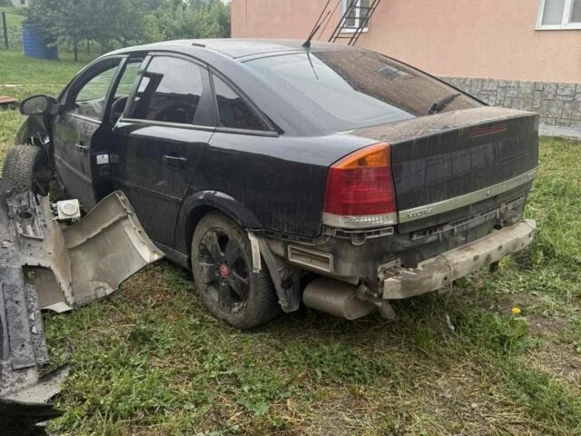 Черный Опель Вектра, объемом двигателя 1.9 л и пробегом 300 тыс. км за 1700 $, фото 1 на Automoto.ua