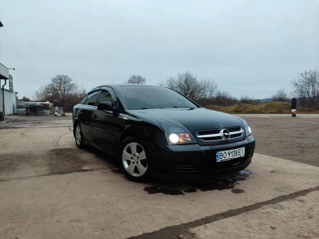 Черный Опель Вектра, объемом двигателя 2.2 л и пробегом 351 тыс. км за 3950 $, фото 1 на Automoto.ua