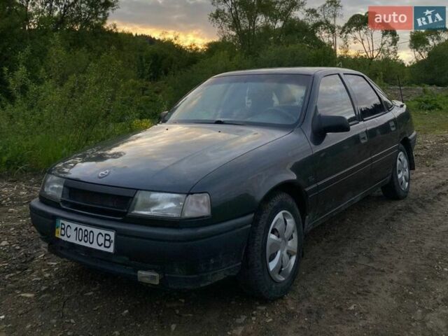 Черный Опель Вектра, объемом двигателя 1.6 л и пробегом 420 тыс. км за 1130 $, фото 1 на Automoto.ua