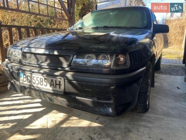 Черный Опель Вектра, объемом двигателя 1.6 л и пробегом 450 тыс. км за 1700 $, фото 1 на Automoto.ua