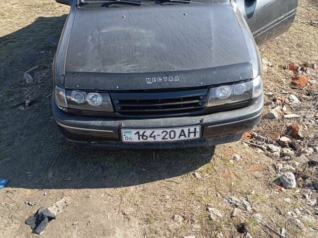 Черный Опель Вектра, объемом двигателя 2 л и пробегом 1 тыс. км за 1100 $, фото 1 на Automoto.ua