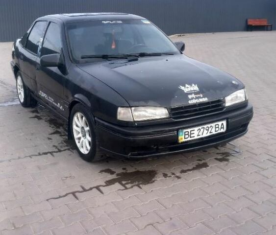 Чорний Опель Вектра, об'ємом двигуна 2 л та пробігом 100 тис. км за 900 $, фото 1 на Automoto.ua