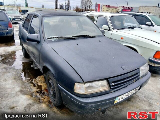 Чорний Опель Вектра, об'ємом двигуна 1.6 л та пробігом 216 тис. км за 650 $, фото 1 на Automoto.ua