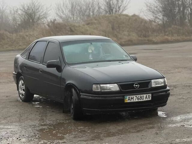 Чорний Опель Вектра, об'ємом двигуна 1.8 л та пробігом 300 тис. км за 1300 $, фото 1 на Automoto.ua