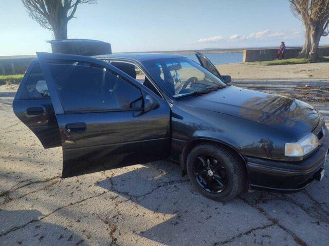 Черный Опель Вектра, объемом двигателя 1.8 л и пробегом 314 тыс. км за 3000 $, фото 1 на Automoto.ua