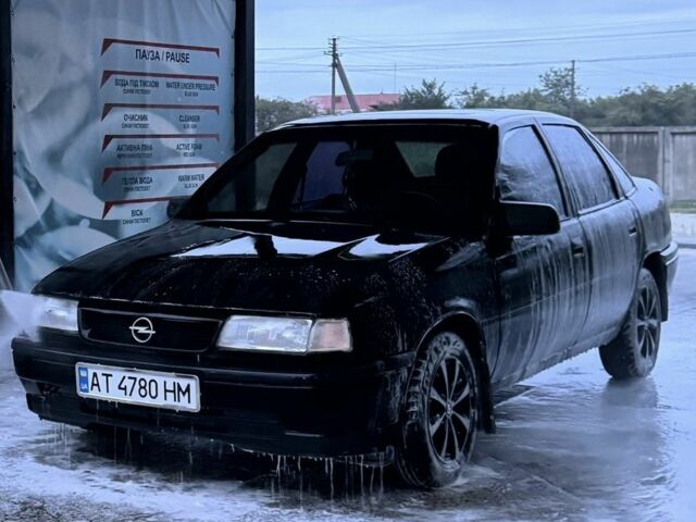 Черный Опель Вектра, объемом двигателя 2 л и пробегом 1 тыс. км за 1600 $, фото 1 на Automoto.ua