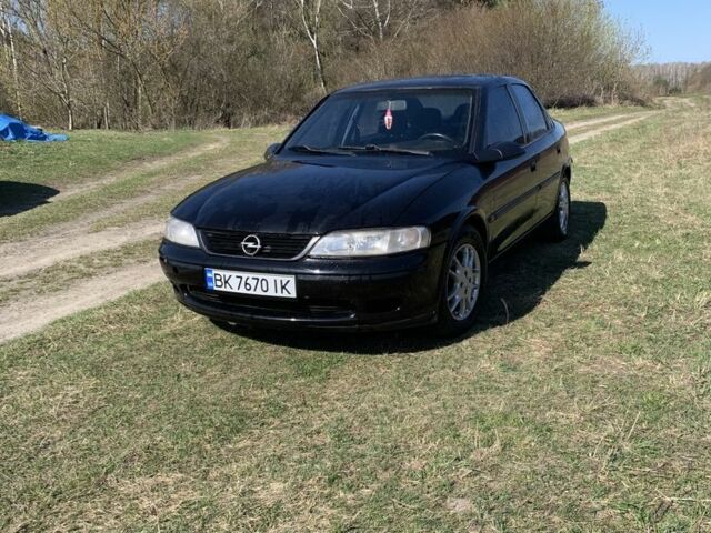 Черный Опель Вектра, объемом двигателя 1.6 л и пробегом 400 тыс. км за 1470 $, фото 1 на Automoto.ua