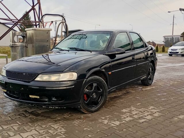 Чорний Опель Вектра, об'ємом двигуна 1.6 л та пробігом 370 тис. км за 1950 $, фото 1 на Automoto.ua