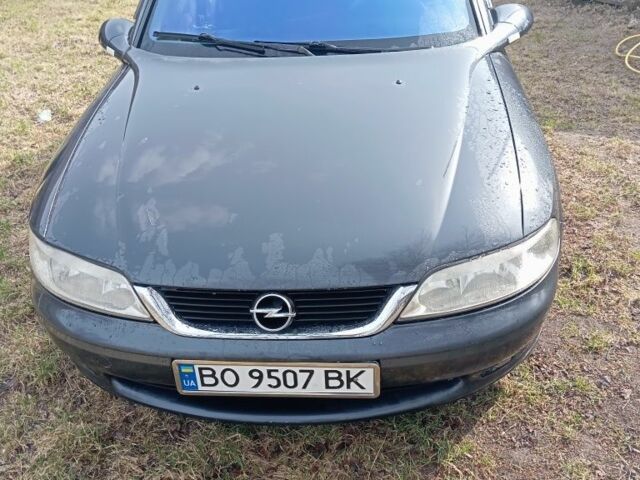 Черный Опель Вектра, объемом двигателя 1.6 л и пробегом 378 тыс. км за 1850 $, фото 1 на Automoto.ua