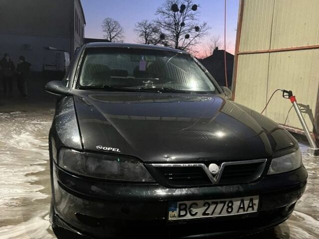 Черный Опель Вектра, объемом двигателя 1.8 л и пробегом 372 тыс. км за 2000 $, фото 1 на Automoto.ua