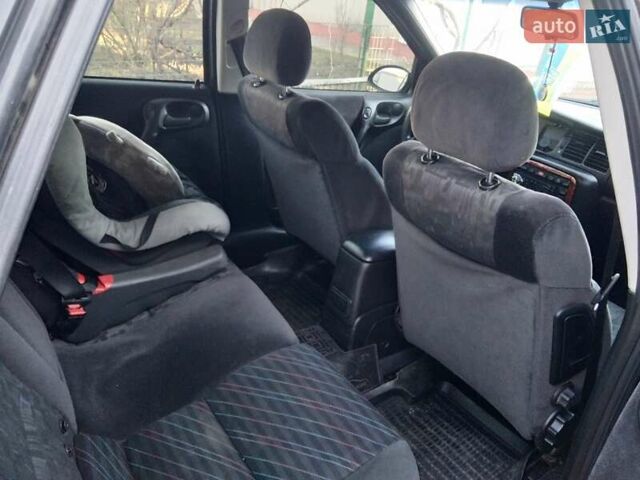 Черный Опель Вектра, объемом двигателя 0 л и пробегом 296 тыс. км за 2900 $, фото 1 на Automoto.ua