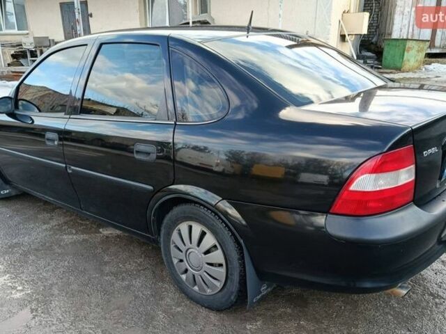 Черный Опель Вектра, объемом двигателя 1.6 л и пробегом 309 тыс. км за 2750 $, фото 1 на Automoto.ua