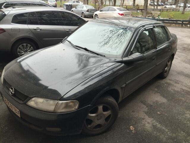 Чорний Опель Вектра, об'ємом двигуна 2 л та пробігом 320 тис. км за 1900 $, фото 1 на Automoto.ua