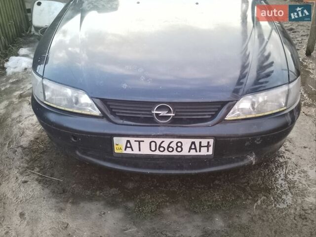 Черный Опель Вектра, объемом двигателя 2 л и пробегом 270 тыс. км за 1000 $, фото 1 на Automoto.ua